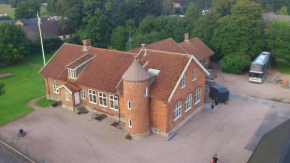 Own apartment in village school from 1886 with private entrance in Kristianstad